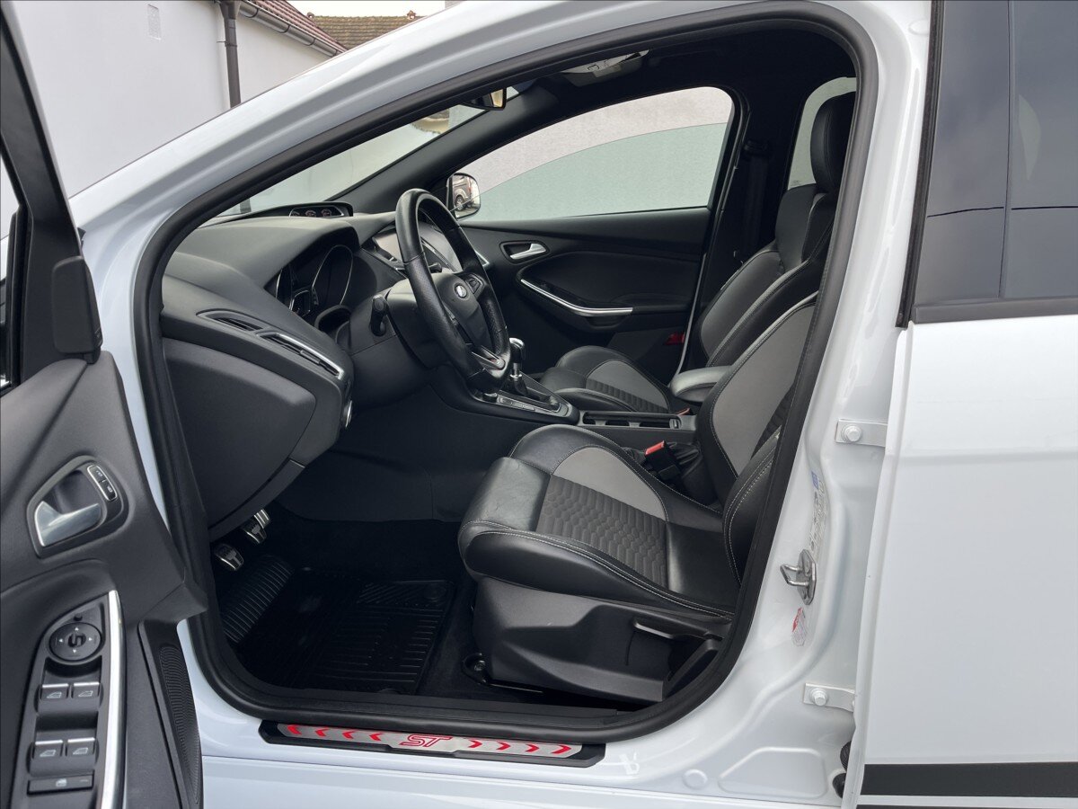 Ford Focus Hatchback 2,0 l 184 kw