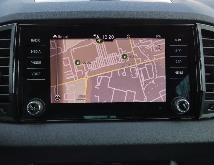 Škoda Karoq SUV / Terénní 1,5 l 110 kw