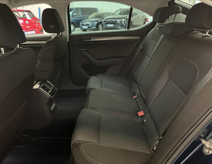 Škoda Superb Liftback 1,4 l 160 kw