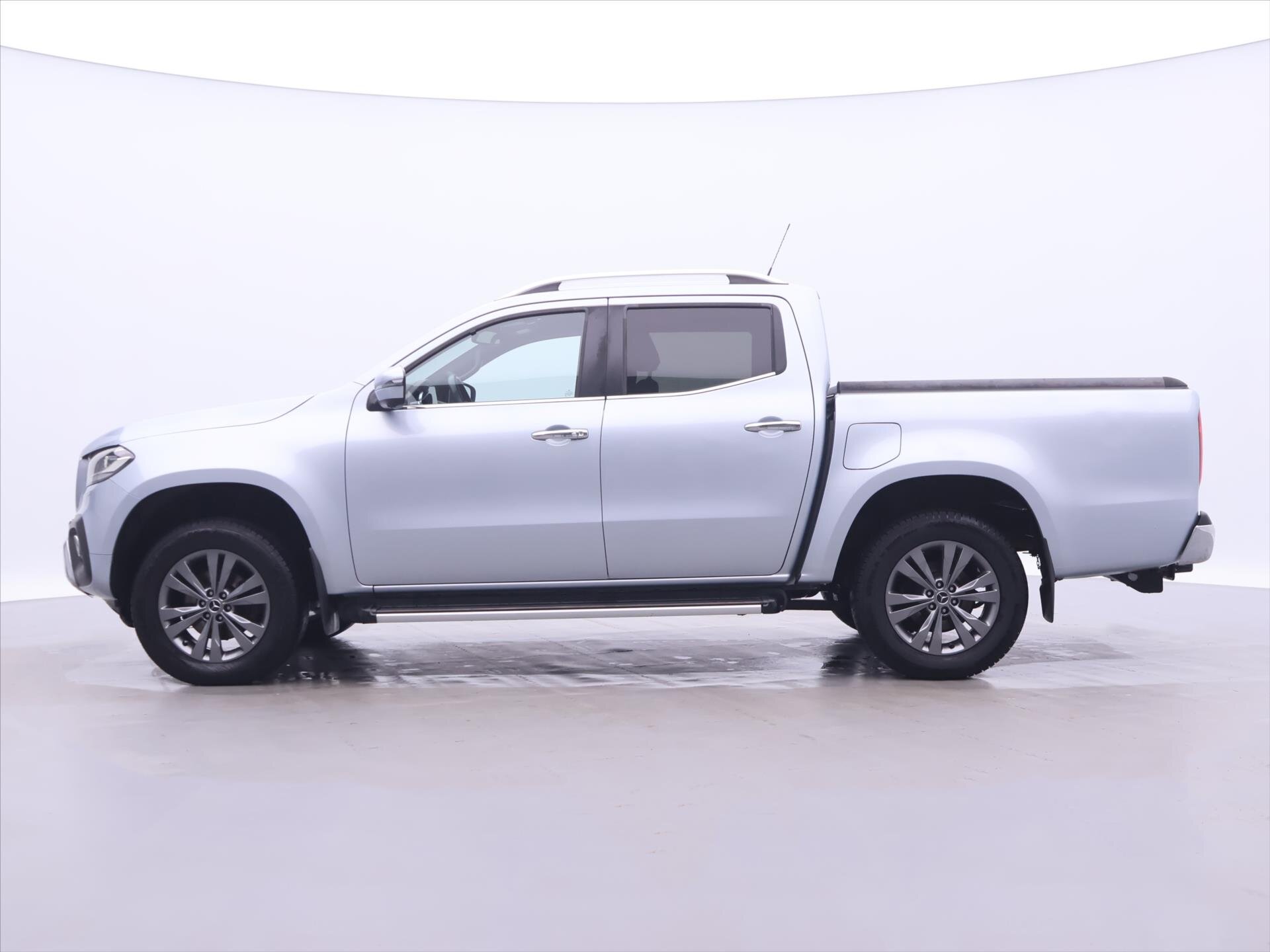 Mercedes-Benz Třídy X Pick-up 2,3 l 140 kw
