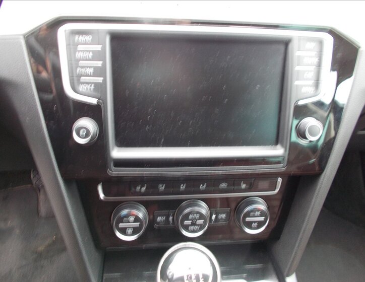 Volkswagen Passat Kombi 1,4 l 110 kw