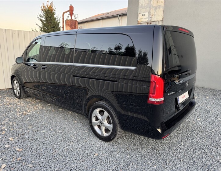 Mercedes-Benz Třídy V 12