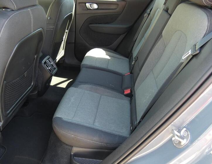 Volvo XC40 18