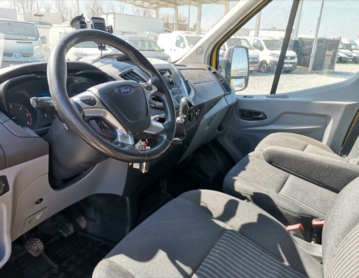 Ford Transit Valník 2,0 l 125 kw