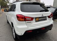 Mitsubishi ASX 8