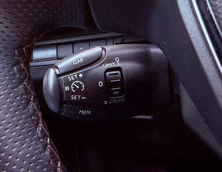Peugeot 5008 SUV / Terénní 1,6 l 133 kw