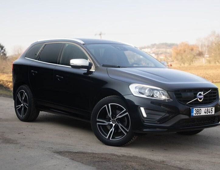 Volvo XC60 SUV / Terénní 2,0 l 140 kw