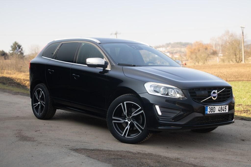 Volvo XC60 SUV / Terénní 2,0 l 140 kw