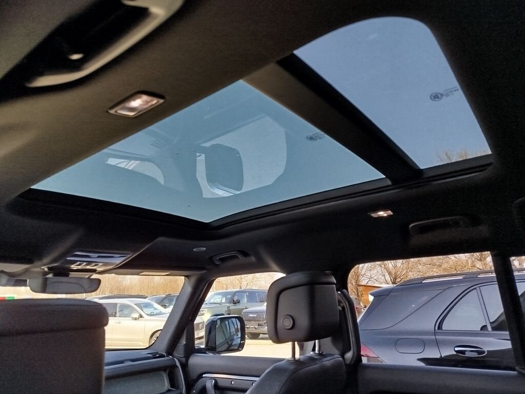 Land Rover Defender SUV / Terénní 3,0 l 258 kw