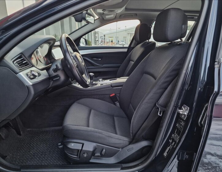 BMW Řada 5 Kombi 2,0 l 135 kw