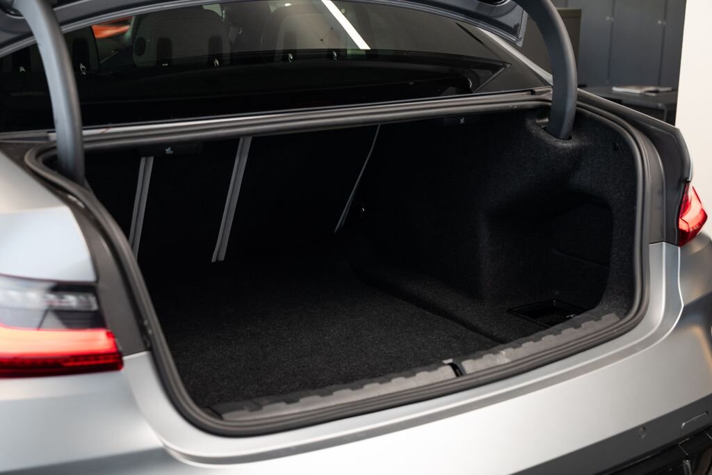 BMW M3 Sedan / Limuzína 3,0 l 375 kw