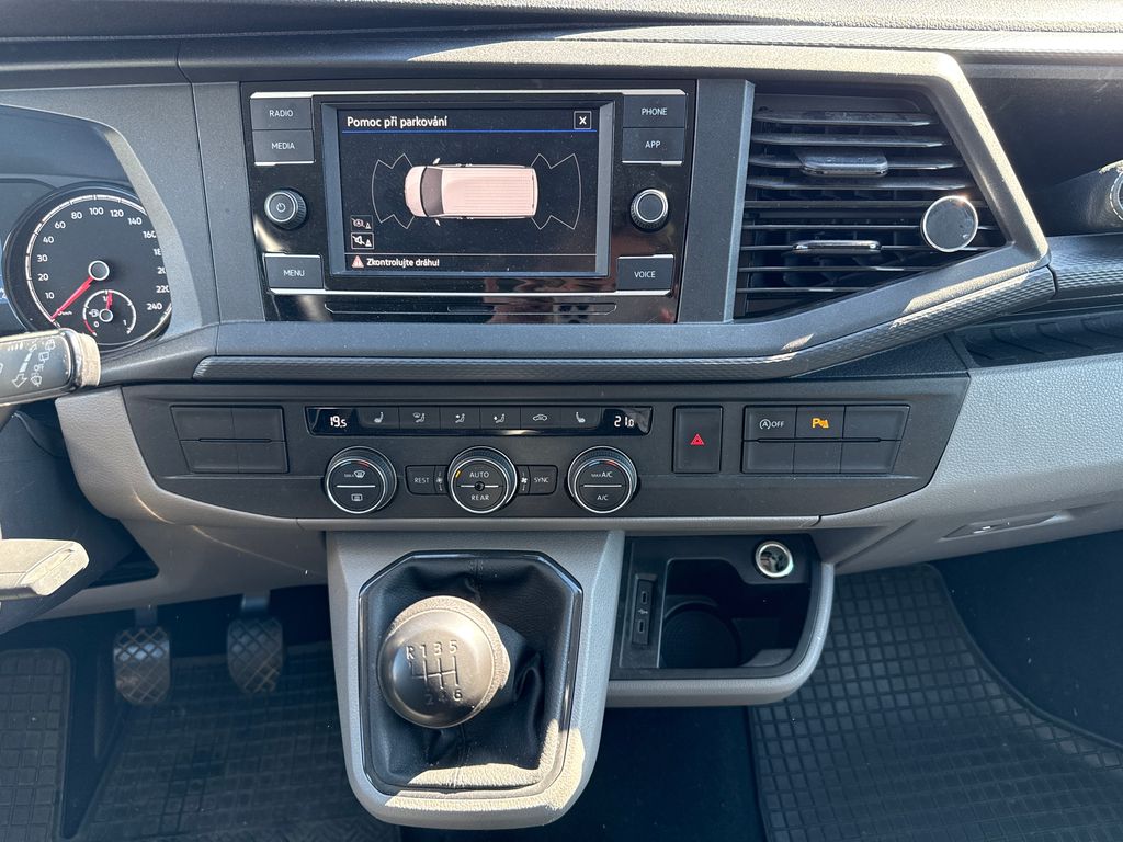 Volkswagen Caravelle