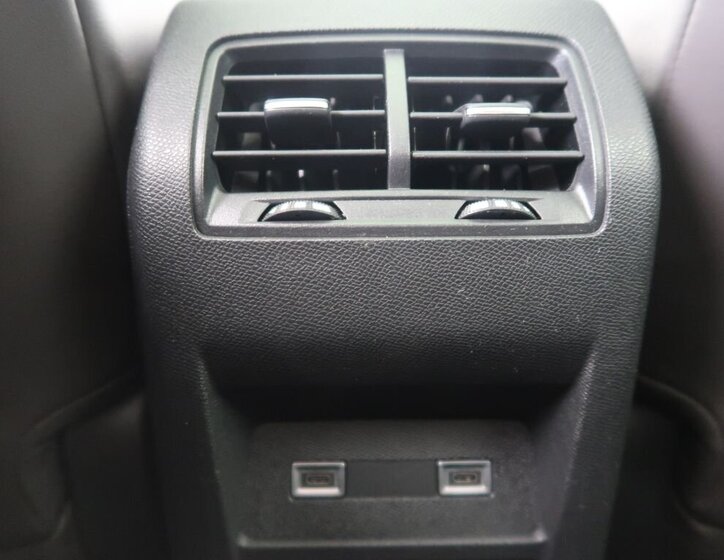 DS Automobiles DS4 Hatchback 1,6 l 132 kw