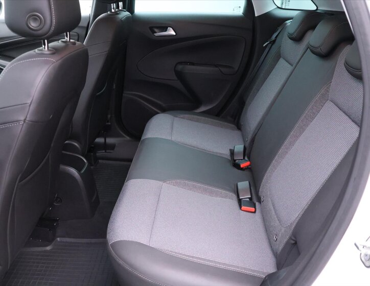 Opel Crossland SUV 1,2 l 81 kw