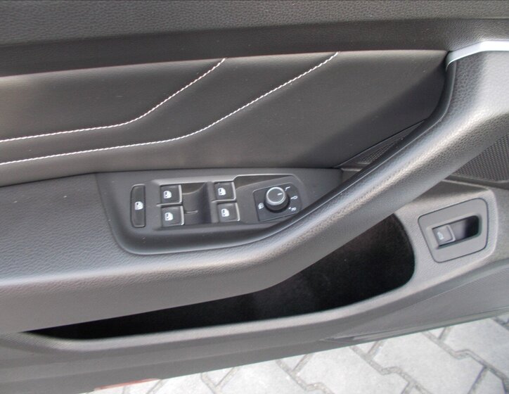 Volkswagen Passat Kombi 2,0 l 140 kw