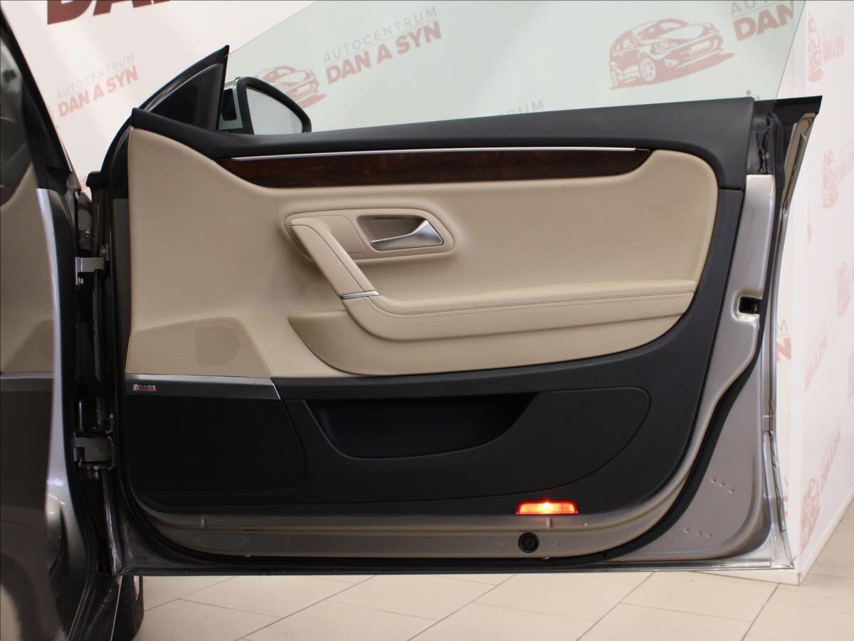 Volkswagen CC Sedan 3,6 l 220 kw