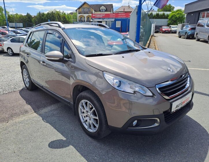 Peugeot 2008 MPV 1,2 l 81 kw