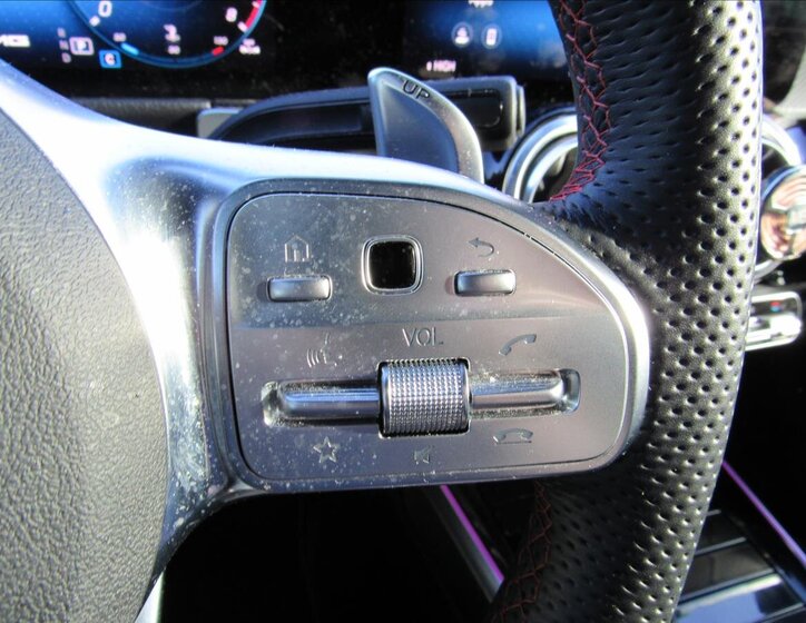 Mercedes-Benz GLB Kombi 2,0 l 225 kw