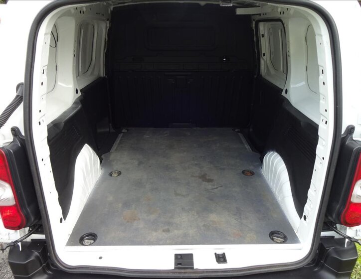 Peugeot Partner Skříň 1,2 l 81 kw