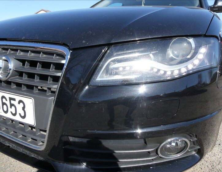 Audi A4 Sedan / Limuzína 2,0 l 105 kw