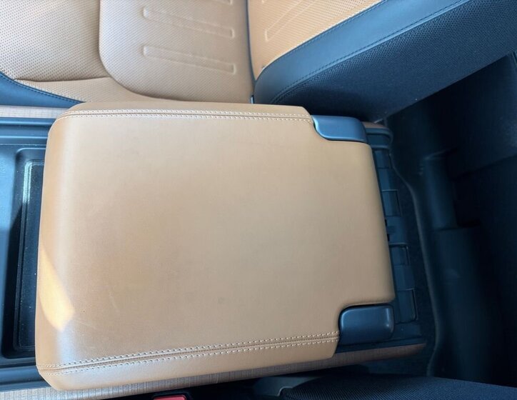 Land Rover Defender SUV / Terénní 3,0 l 294 kw