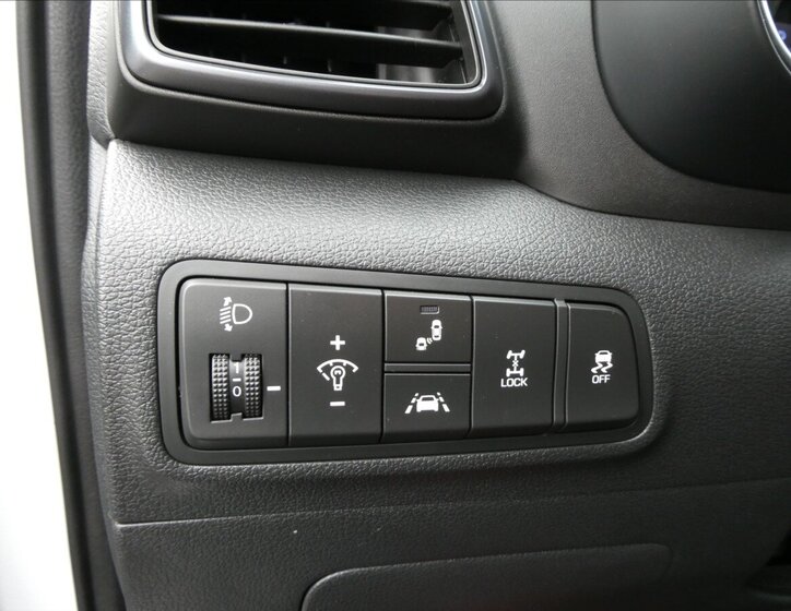 Hyundai Tucson SUV 1,6 l 100 kw