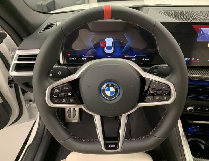 BMW i4 10