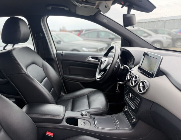 Mercedes-Benz Třídy B Kombi 1,5 l 80 kw