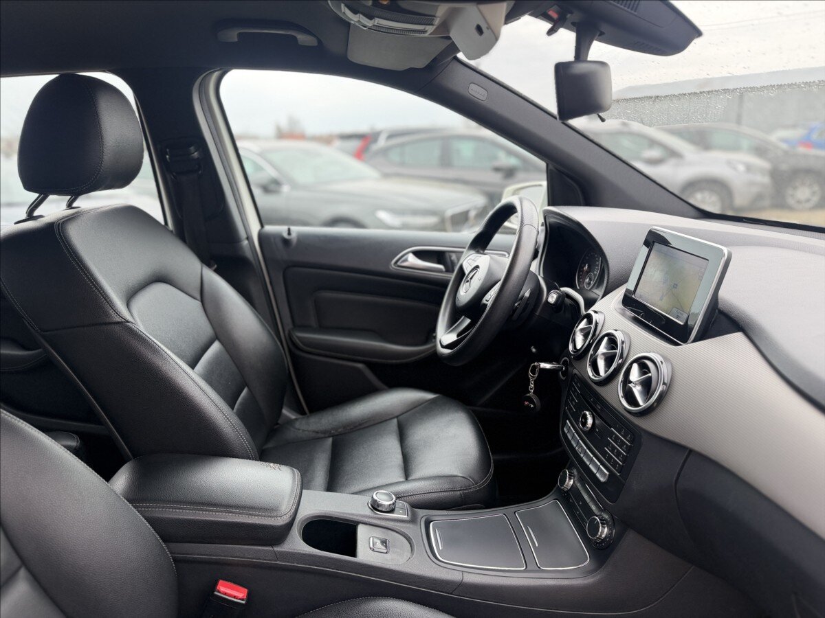 Mercedes-Benz Třídy B Kombi 1,5 l 80 kw