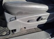 Mercedes-Benz Třídy X 12