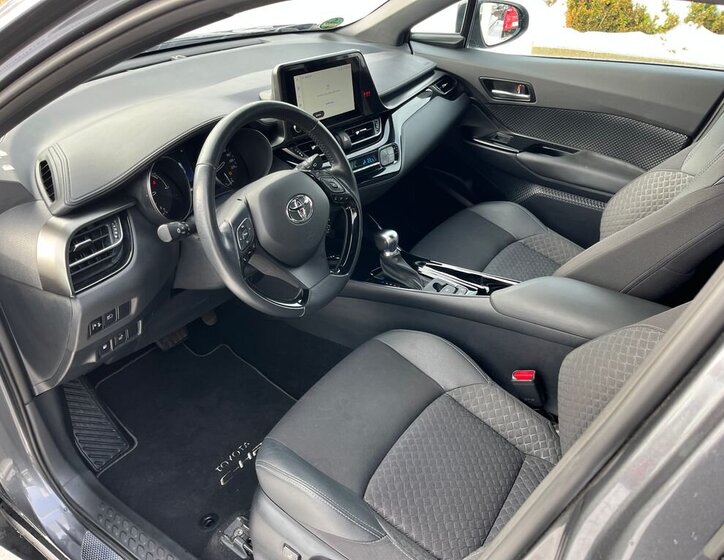 Toyota C-HR 22