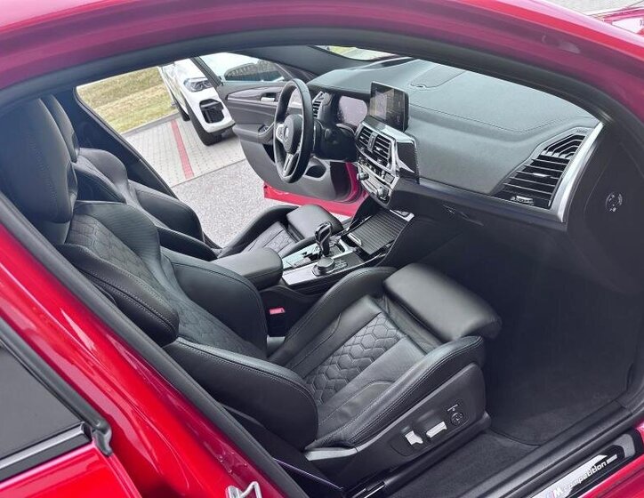 BMW X4 SUV 3,0 l 375 kw