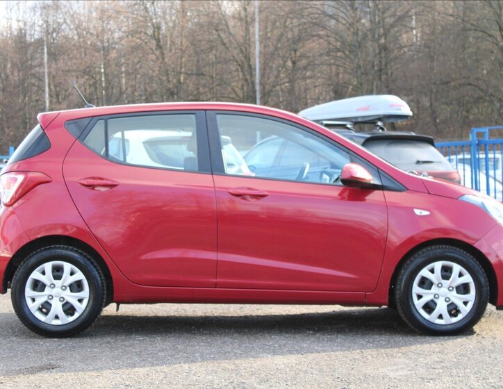 Hyundai i10 Hatchback 998,0 48 kw