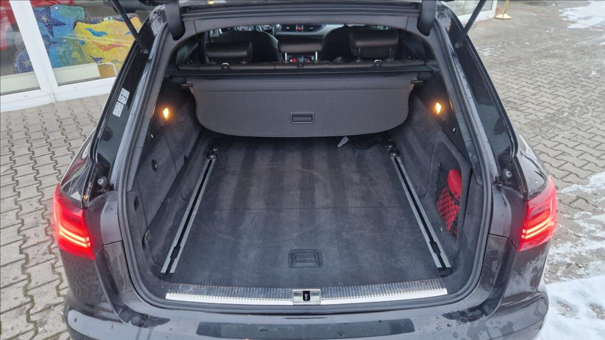 Audi A6 Allroad Kombi 3,0 l 235 kw