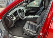 Volvo XC60 SUV / Terénní 2,0 l 145 kw