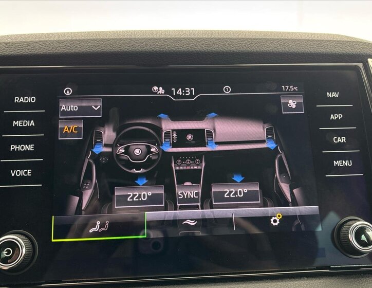 Škoda Karoq SUV / Terénní 1,5 l 110 kw