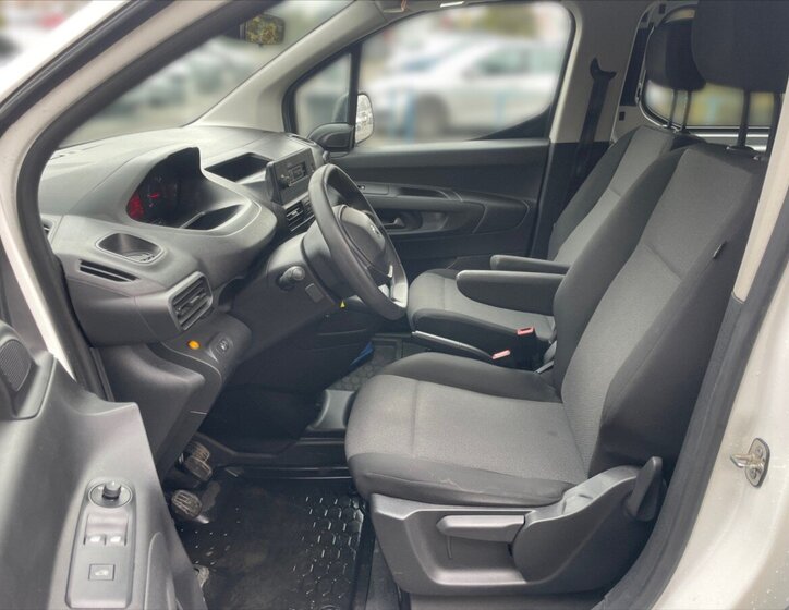 Peugeot Partner Kombi 1,5 l 75 kw