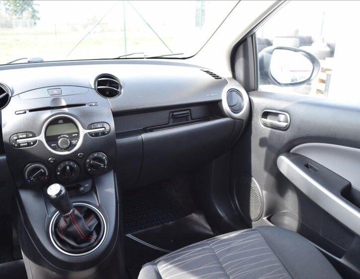 Mazda 2 Hatchback 1,3 l 55 kw