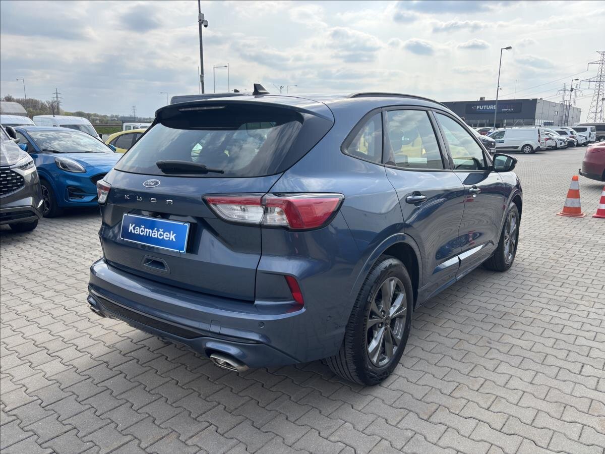 Ford Kuga SUV / Terénní 1,5 l 110 kw