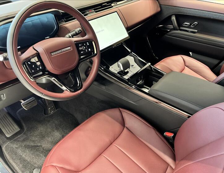 Land Rover Range Rover Sport 13