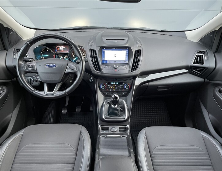Ford Kuga 9