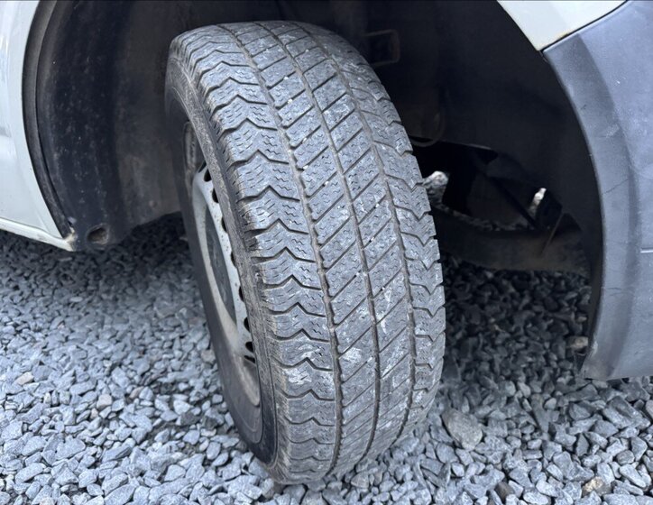 Volkswagen Transporter Kombi 1,9 l 90 kw