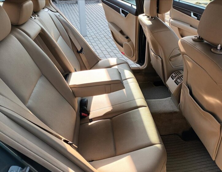 Mercedes-Benz Třídy C Kombi 2,1 l 100 kw