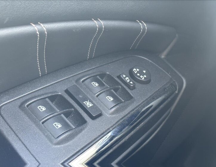 Lancia Delta Hatchback 1,4 l 88 kw