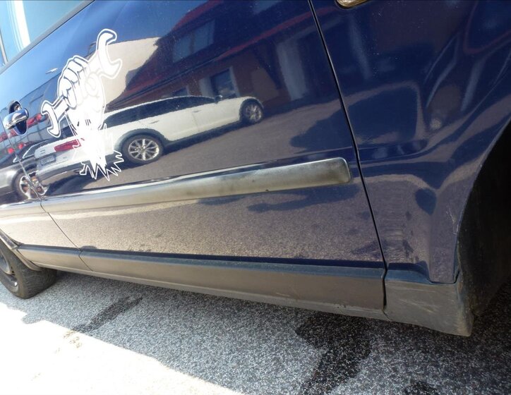 Volkswagen Passat Kombi 1,6 l 74 kw