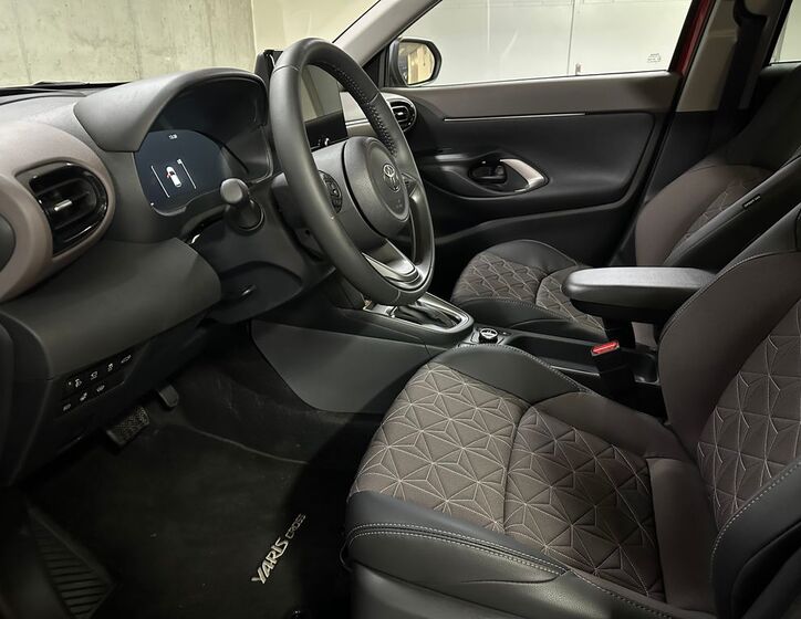 Toyota Yaris Cross 9