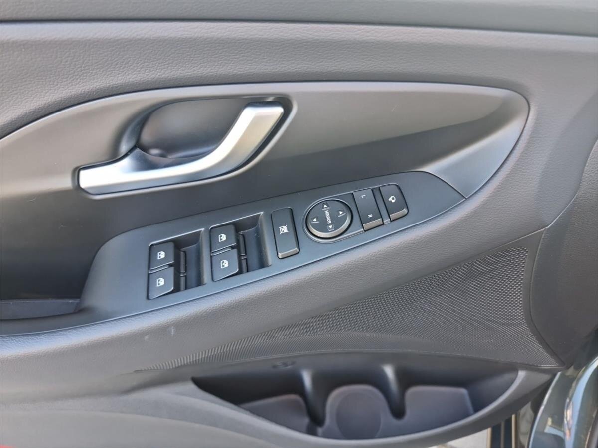 Hyundai i30 Kombi 1,5 l 70 kw