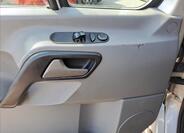 Mercedes-Benz Sprinter 5