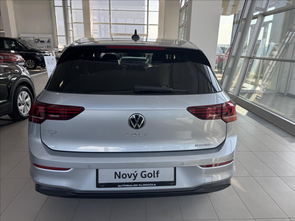 Volkswagen Golf Hatchback 1,5 l 150 kw