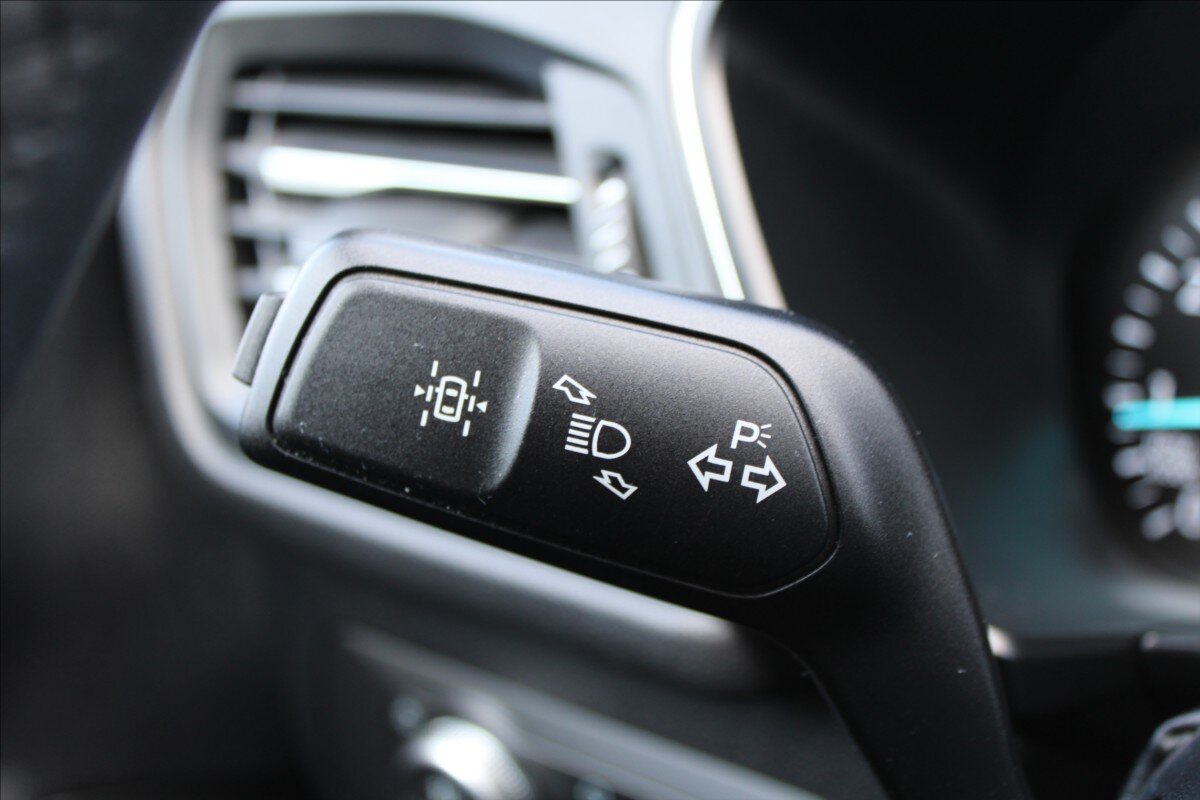 Ford Kuga SUV / Terénní 1,5 l 110 kw